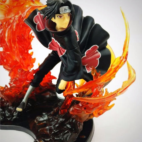 Figura Itachi Uchiha.