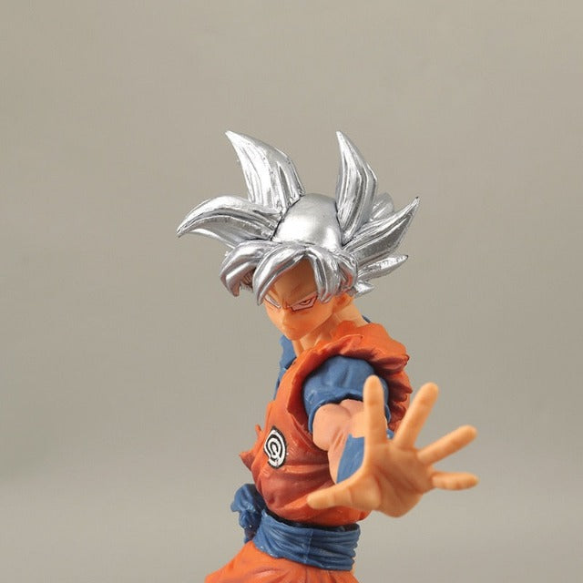 Figurine Goku Ultra Instinct Maîtrisé Dragon Ball Super