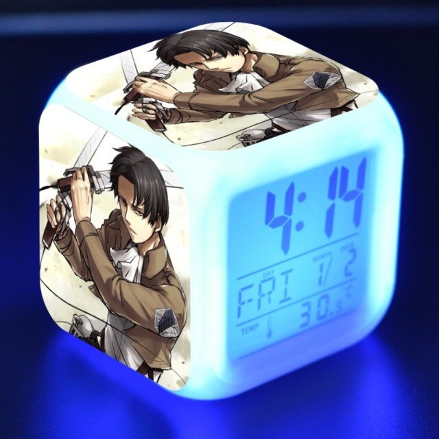 Réveil Levi Attack on Titan