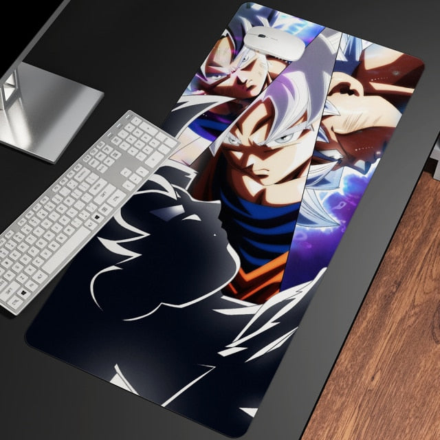 Tapis de Souris Goku Ultra Instinct Maîtrisé
